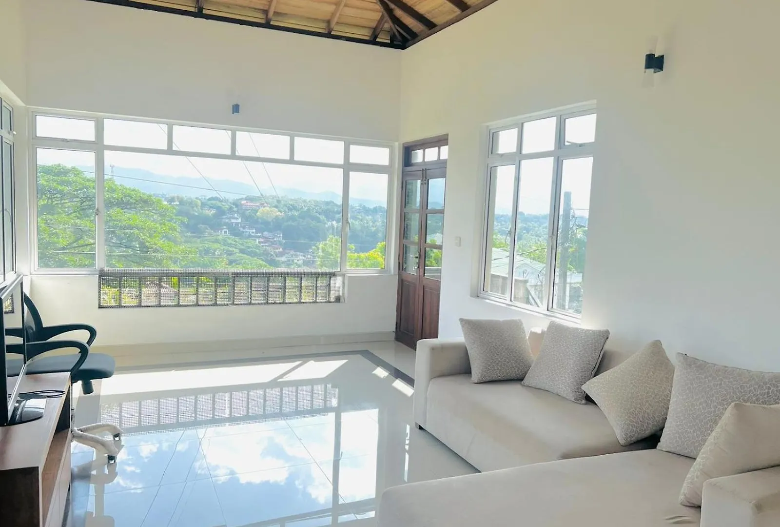 Rockview Gardens Homestay Kandy